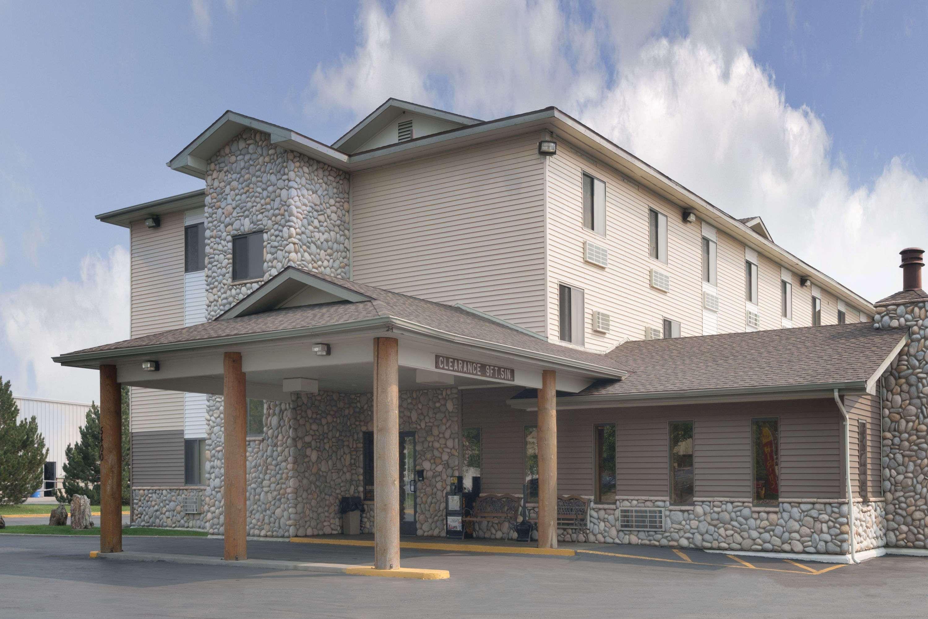 Super 8 By Wyndham Billings Hotel Exterior photo